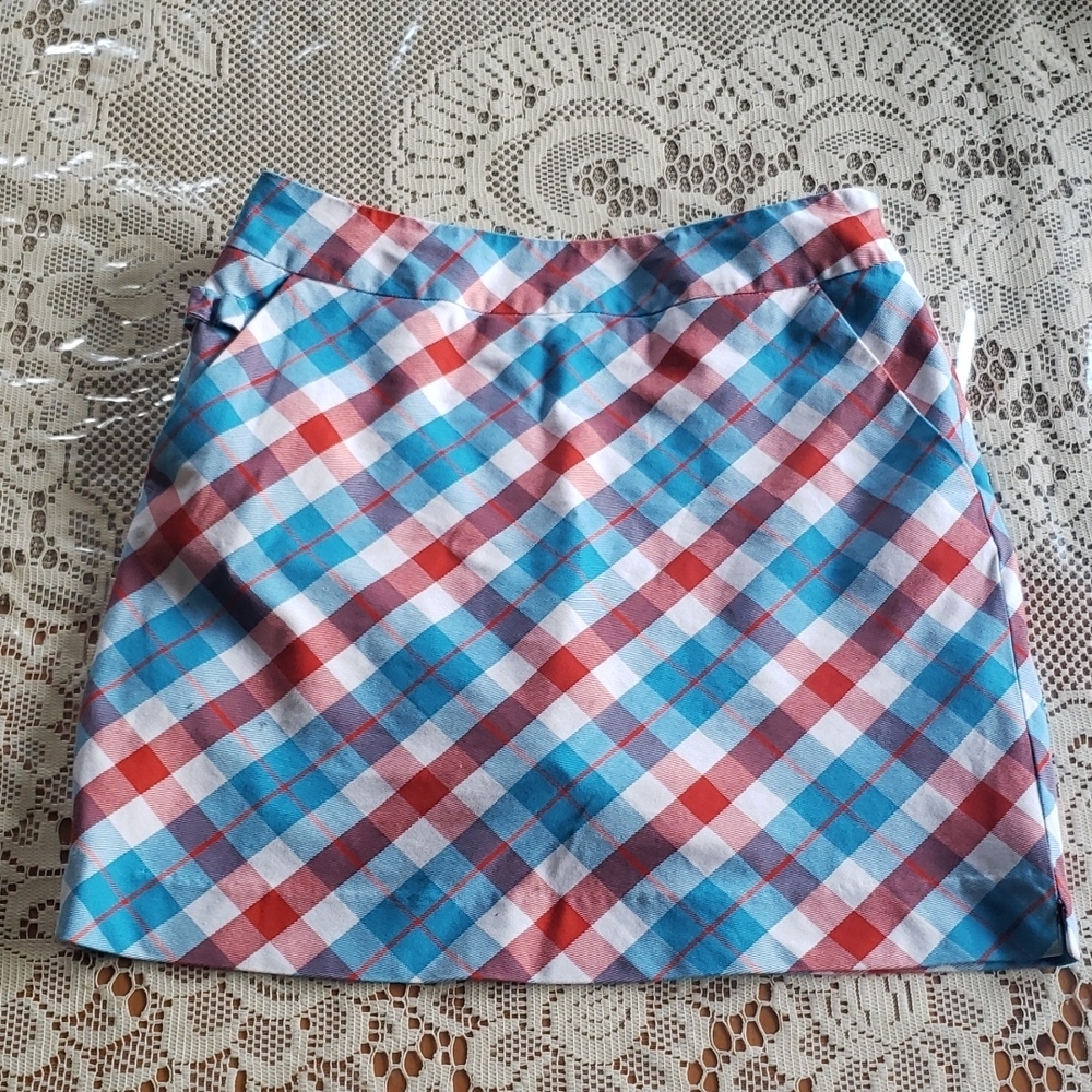 Royal & Awesome plaid red and blue woman golf skort size 6